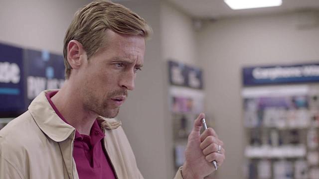 Carphone Warehouse launches Switcheroo campaign starring Peter Crouch