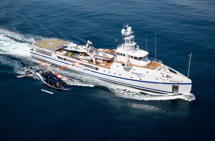 Roman Abramovich superyachts on the move